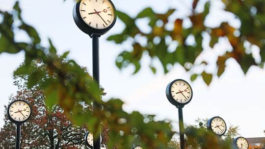 Uhrenpark - Zeitumstellung Uhrenpark - Zeitumstellung