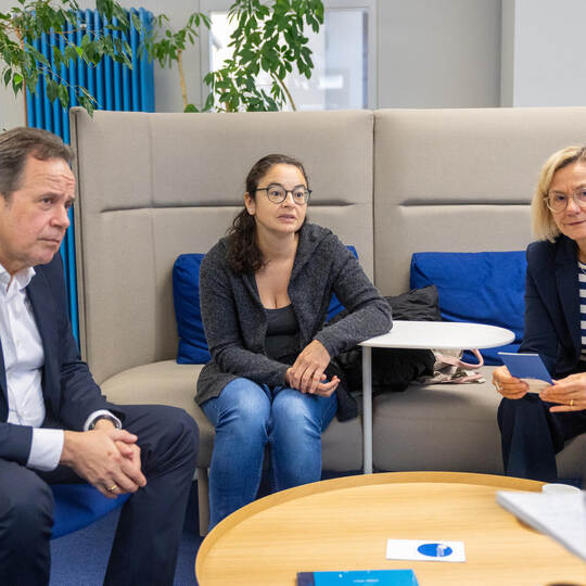 Geben Einblick in die Claus und Brigitte Meyer-Stiftung der Hochschule Pforzheim, die nunmehr seit 20 Jahren besteht: Hochschulr 20 Jahre Claus und Brigitte Meyer-Stiftung
