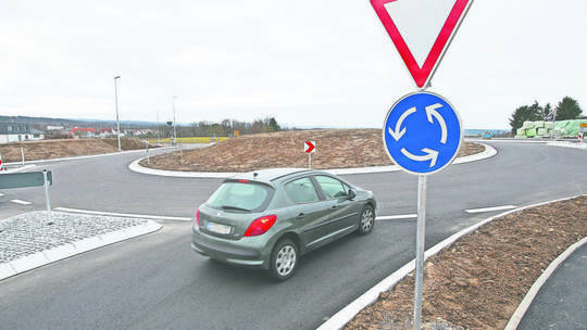 Können Radfahrer hier künftig sicherer fahren? Der Kreisel zwischen Alter Pforzheimer Straße in Birkenfeld und dem Arlinger fris