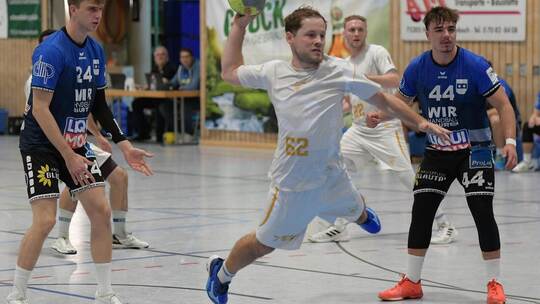 Vorangehen: Timo Bäuerlein will sich – ähnlich wie im letzten Heimspiel – wieder voll für den HCN reinhängen. Foto: Ripberger
