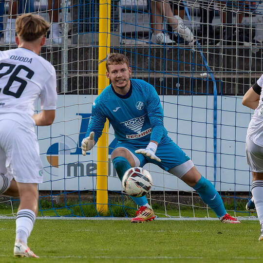 Der Einsatz von CfR-Torwart Sven Altmann gegen Göppingen am Samstag ist fraglich. Ralf Becker