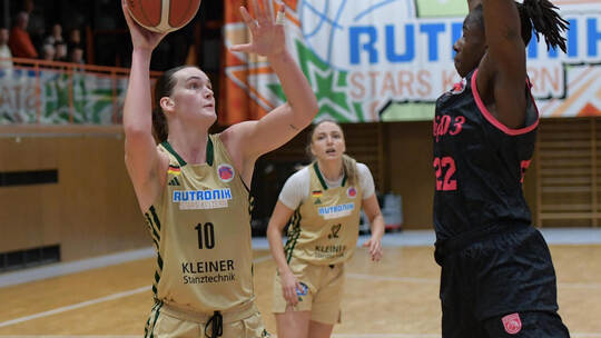 Maud Huijbens (links) kam gegen Peja auf 19 Punkte. Ripberger