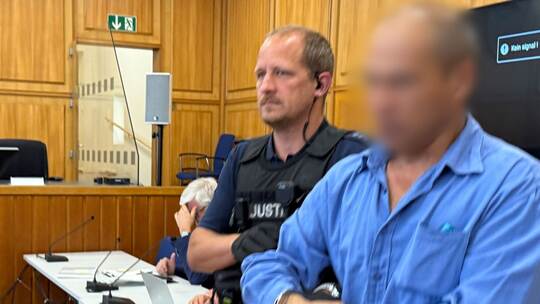 Beginn des Totschlagsprozesses gegen zwei Lastwagenfahrer