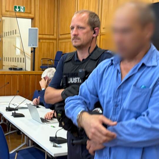 Beginn des Totschlagsprozesses gegen zwei Lastwagenfahrer