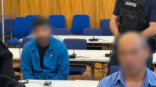 Beginn des Totschlagsprozesses gegen zwei Lastwagenfahrer