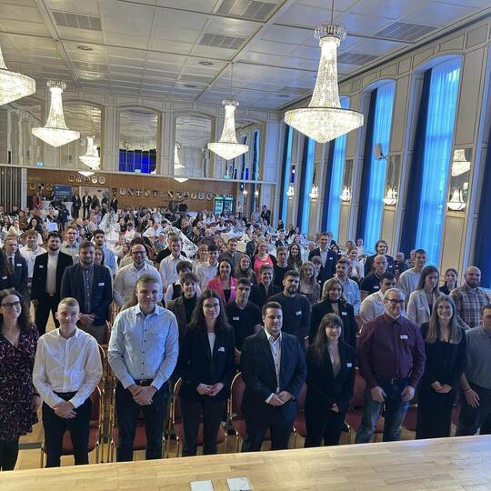 Die meisten der 75 Prüfungsbesten des Nordschwarzwalds sind mit ihren Familienangehörigen, Vertretern der Ausbildungsbetriebe un