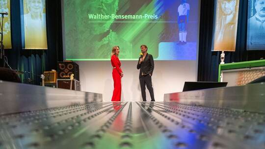 Katrin Müller-Hohenstein und Jürgen Klopp Katrin Müller-Hohenstein und Jürgen Klopp