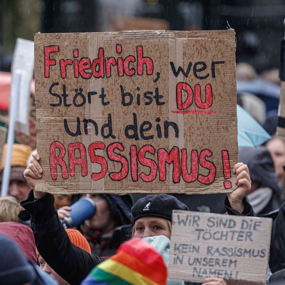 Demonstration nach «Stadtbild»-Aussagen - Hamburg Demonstration nach «Stadtbild»-Aussagen - Hamburg