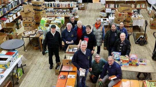 Eisenbahnfreunde im Büchermarkt-Fieber: Bis zum Wochenende muss alles bereitet sein für den großen Basar der literarischen Lecke