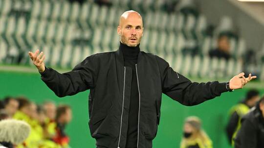 VfL Wolfsburg - Holstein Kiel VfL Wolfsburg - Holstein Kiel