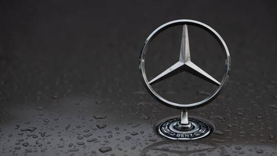 Mercedes-Benz Mercedes-Benz