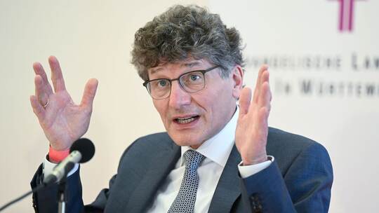 Landesbischof Ernst-Wilhelm Gohl Landesbischof Ernst-Wilhelm Gohl