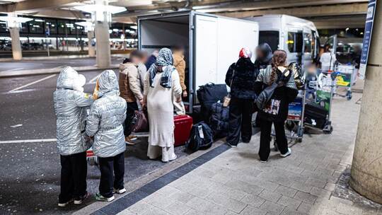 Flughafen Hannover - Ankunft Afghanen mit Aufnahmezusage Flughafen Hannover - Ankunft Afghanen mit Aufnahmezusage