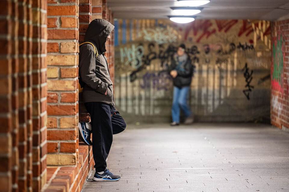 Wie sicher fühlen sich Frauen nachts auf dem Heimweg? Wie sicher fühlen sich Frauen nachts auf dem Heimweg?