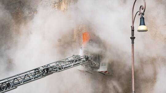 Mittelalterlicher Turm in Rom stürzt ein Mittelalterlicher Turm in Rom stürzt ein