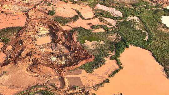 Schlag gegen Goldabbau im Amazonas: Hunderte Bagger zerstört