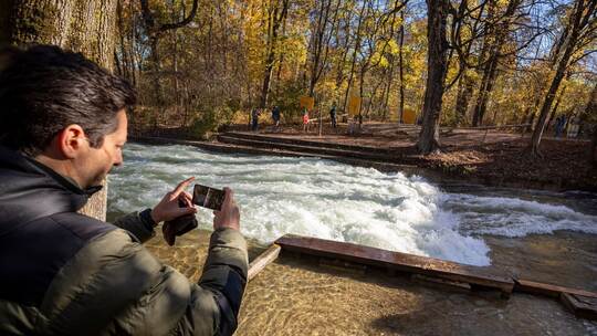 Weitere Entwicklung an der Eisbachwelle Weitere Entwicklung an der Eisbachwelle