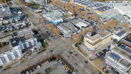 An der Kreuzung Karlsruher Straße/Mannheimer Straße/Stuttgarter Straße wird ab dem 10. November gebaut. Meyer Lichtsignalanlage WiHö