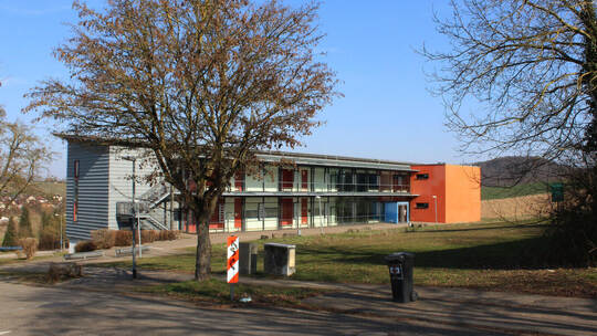 Hinter der Feigenbutzrealschule soll die neue Oberderdinger Zwei-Feld-Sporthalle entstehen. Prokoph