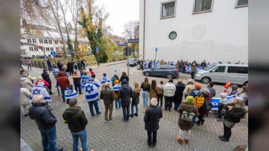 Menschenkette Jüdische Synagoge