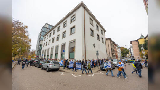 Menschenkette Jüdische Synagoge