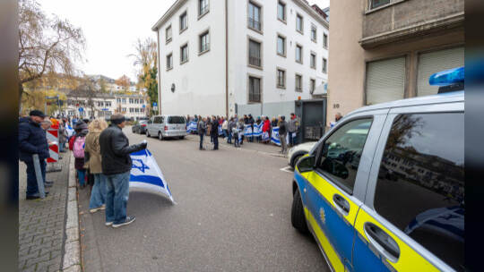 Menschenkette Jüdische Synagoge
