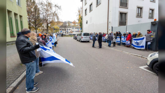 Menschenkette Jüdische Synagoge