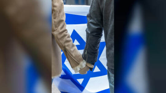 Menschenkette Jüdische Synagoge