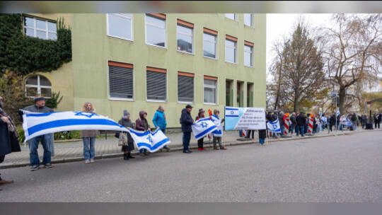 Menschenkette Jüdische Synagoge