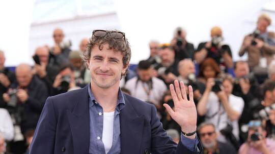 Zwischen Meme, Memme und Macho: Der Performative Male Zwischen Meme, Memme und Macho: Der Performative Male