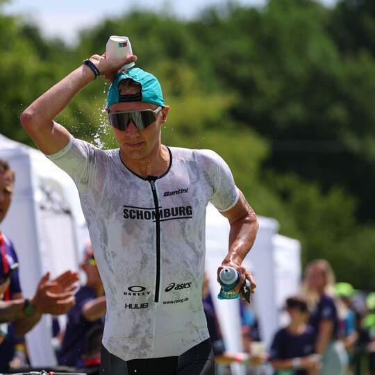 Triathlet Jonas Schomburg