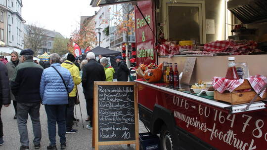 Der Martinimarkt bietet für alle Besucher etwas und lädt zum Einkaufserlebnis ein. Ries