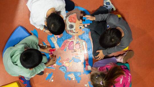 Die Inklusion soll bei der Kinderbetreuung im Landkreis Calw künftig verstärkt in den Fokus gerückt werden. picture alliance/dpa Studie Kindergesundheit