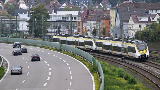 Regionalzug der Bahn Regionalzug der Bahn