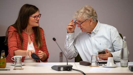 Jouleen Gruhn und André von Ossowski Jouleen Gruhn und André von Ossowski