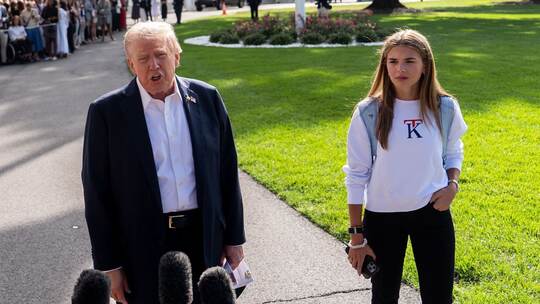 US-Präsident Donald Trump und seine Enkelin Kai Trump US-Präsident Donald Trump und seine Enkelin Kai Trump