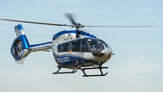 NRW-Polizei stellt neue Hubschrauber vor