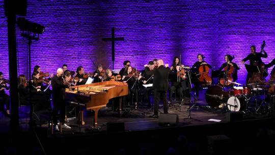 Komponist und Musiker Sebastian Studnitzky (links) musiziert mit dem Kammerensemble aus Odessa. Kay Strasser