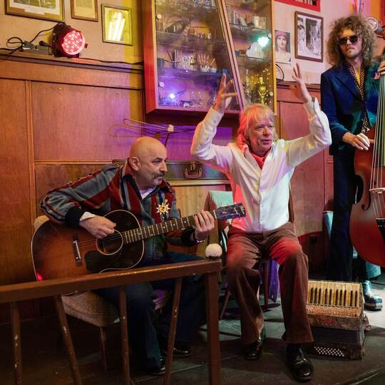 Helge Schneider zu neuer Tournee "Ellbogen vom Tich"