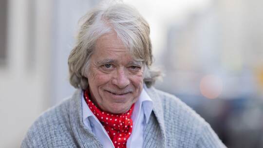 Helge Schneider zu neuer Tournee "Ellbogen vom Tich"