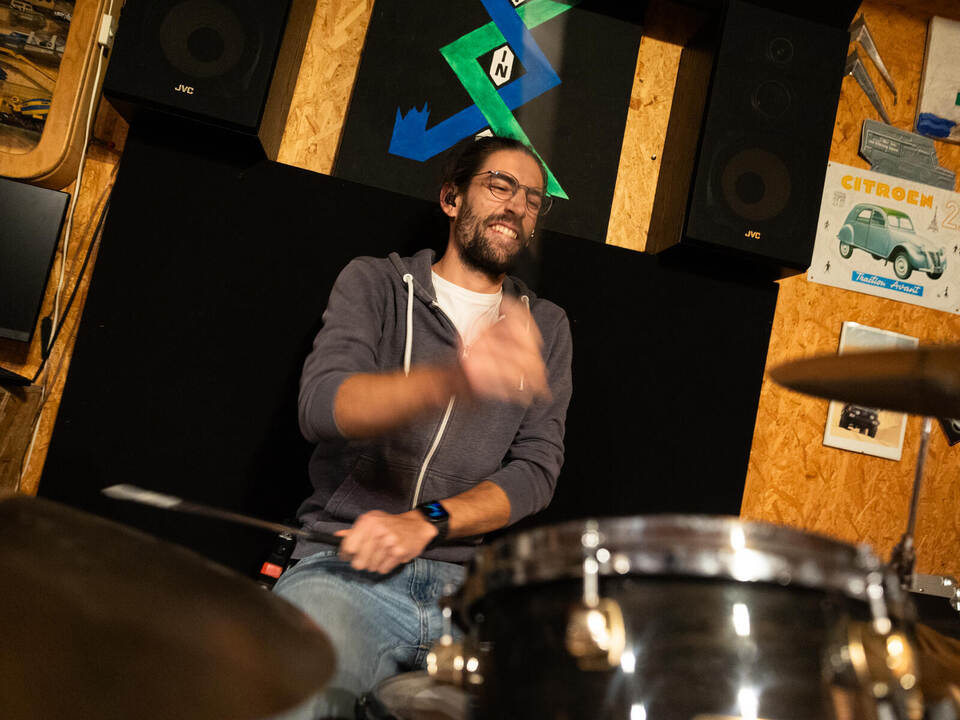 Fabian Jakob und Alex Rau von Just in Case: Ein Duo, das eine ...