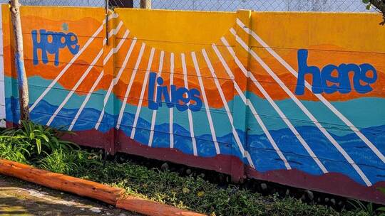 Der Hilfsverein „Mosaic“ unterstützt Hilfsorganisationen für Waisenkinder in Südafrika und spendet damit Hoffnung und Zuversicht