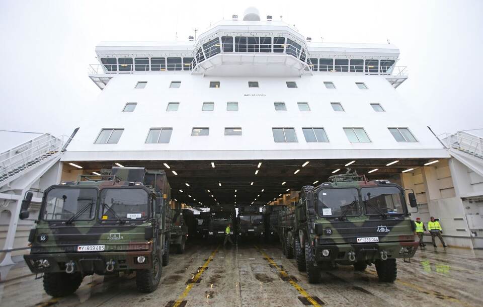 Verladung von "Patriot"-Flugabwehrraketen