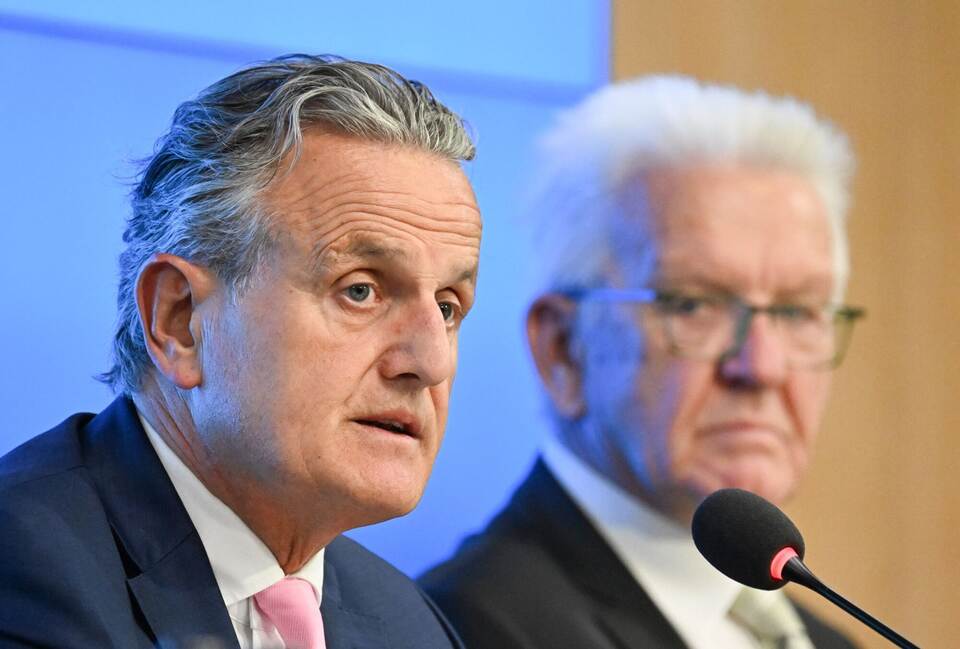 Frank Nopper (l, CDU), Oberbürgermeister der Stadt Stuttgart