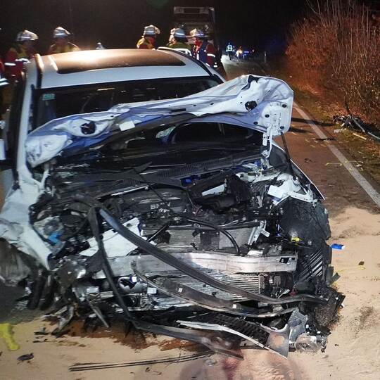 Zusammenstoß mit drei Fahrzeugen