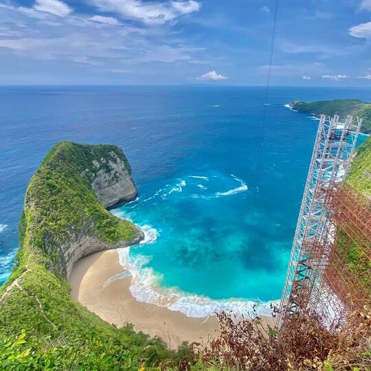 Aufzug an Traumstrand auf Bali soll wieder abgerissen werden