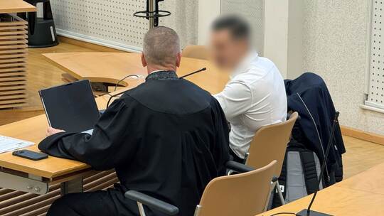 Verfahren gegen Polizisten wegen Verfolgung Unschuldiger Verfahren gegen Polizisten wegen Verfolgung Unschuldiger