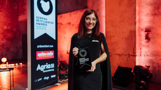 Lea-Valine Opiela aus Mühlacker hat den „German Petfluencer Award“ 2025 für ihre Aufklärungsarbeit über das Leid der Galgo-Hunde