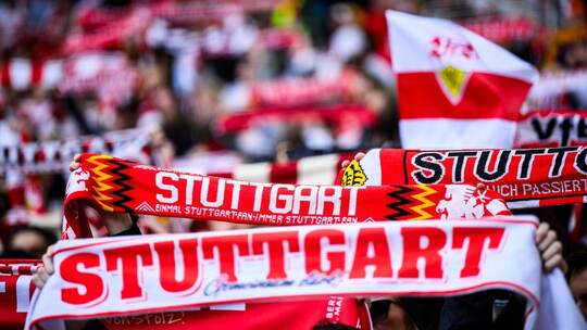 Auseinandersetzungen vor Europa-League-Spiel in Deventer Auseinandersetzungen vor Europa-League-Spiel in Deventer