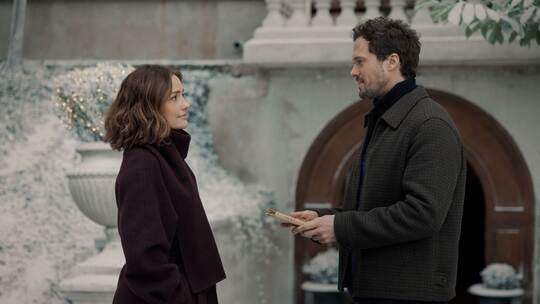 Paris-Romantik zu Weihnachten bei Netflix
